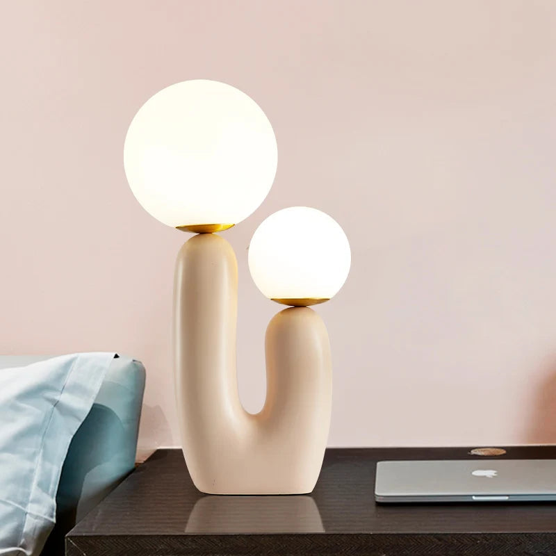 Lampe de Table Cactus en Résine – Design Naturel et Moderne