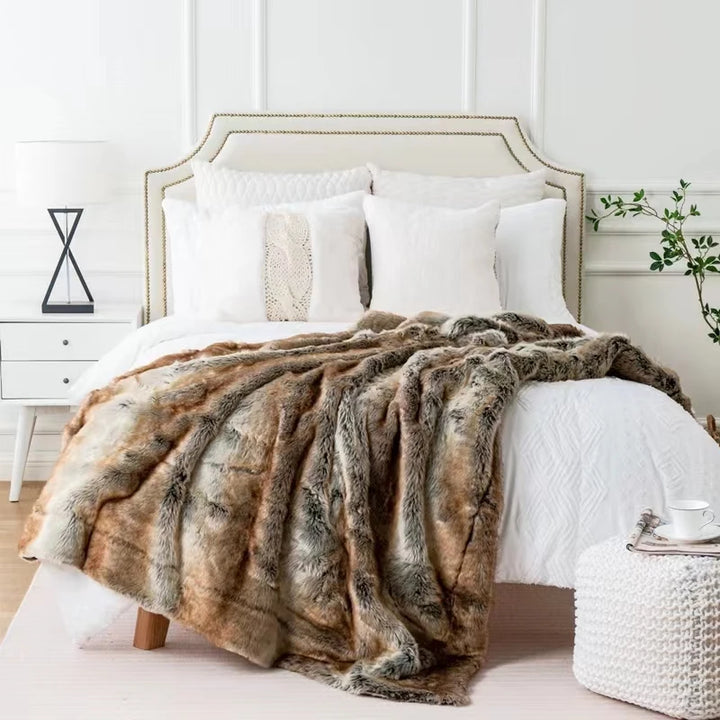 Plaid Luxe en Fausse Fourrure de Vison – Douceur et Élégance