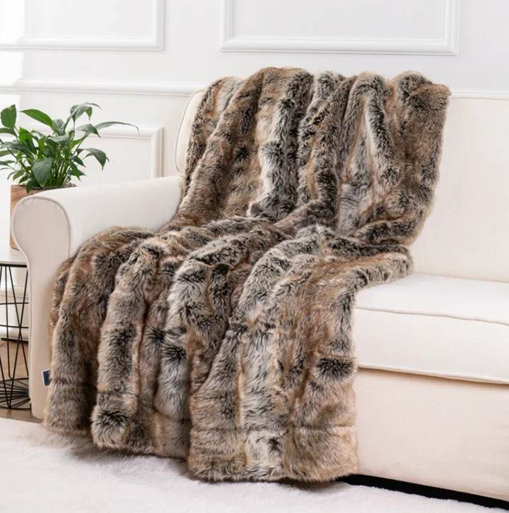 Plaid Luxe en Fausse Fourrure de Vison – Douceur et Élégance