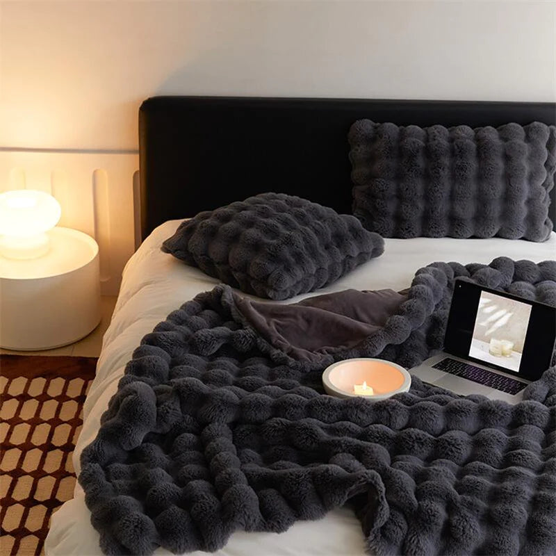 Housse d'oreiller en fausse fourrure de lapin